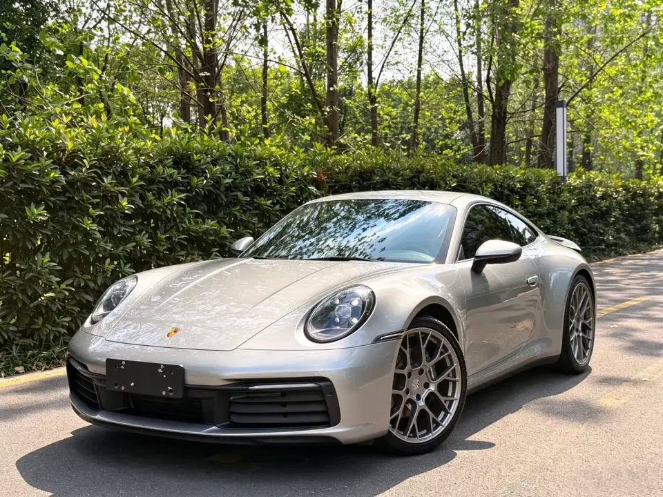 Porsche 911 Carrera 3.0T 2023