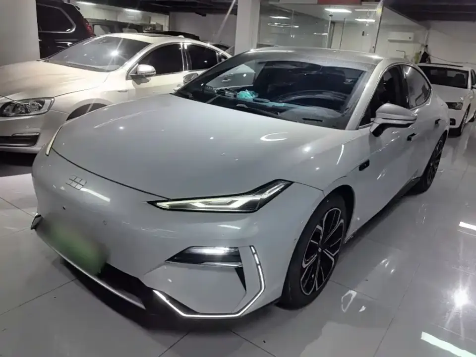Geely Galaxy Galaxy E8 575km Exploration Smart Drive Edition 2025