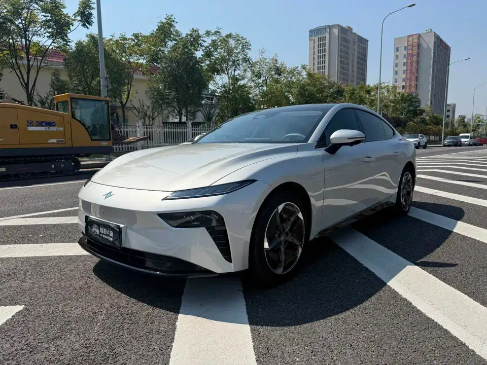Dongfeng Yipai eπ007 Pure Electric 530Air Edition 2024