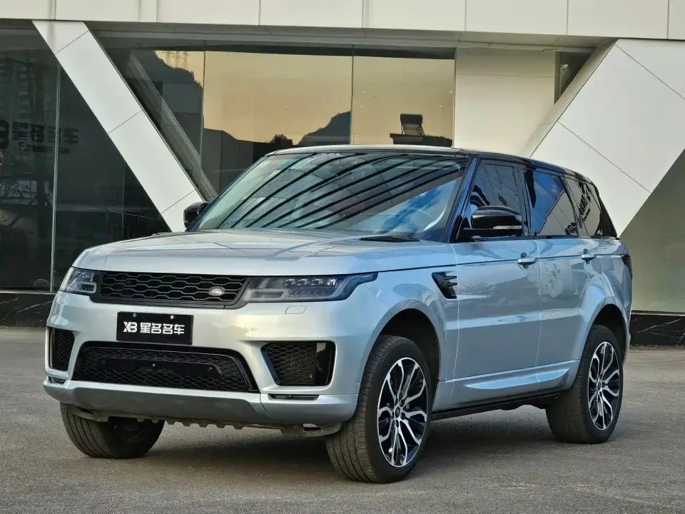 Land Rover Range Rover Sport 3.0 L6 Gloss Black Edition 2021