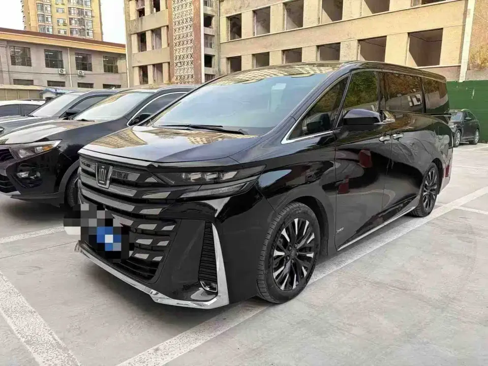 Toyota Vellfire Crown Hybrid 2.5L Premium Edition 2025