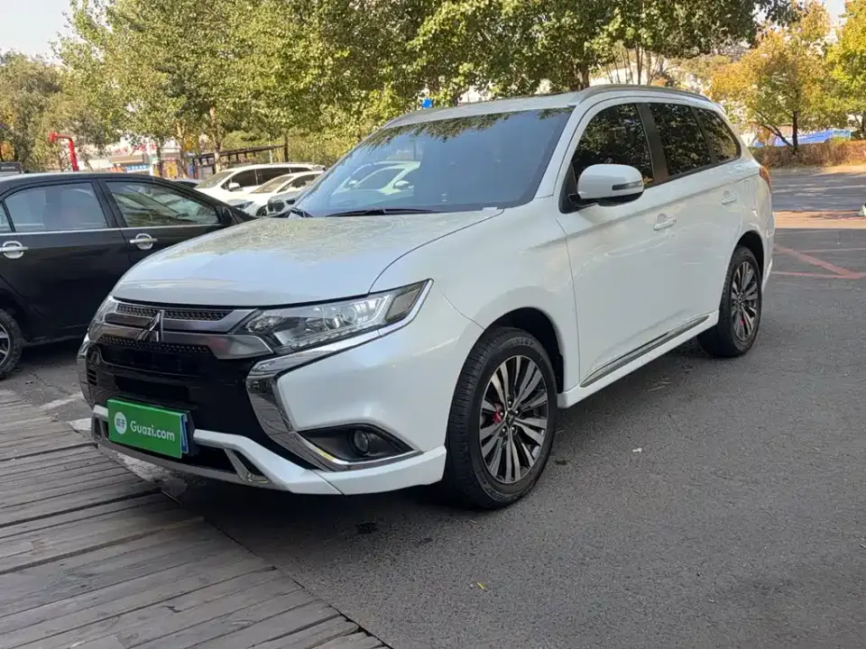 Mitsubishi Outlander 2.0L 2WD Enjoyment Edition 7-Seater 2021