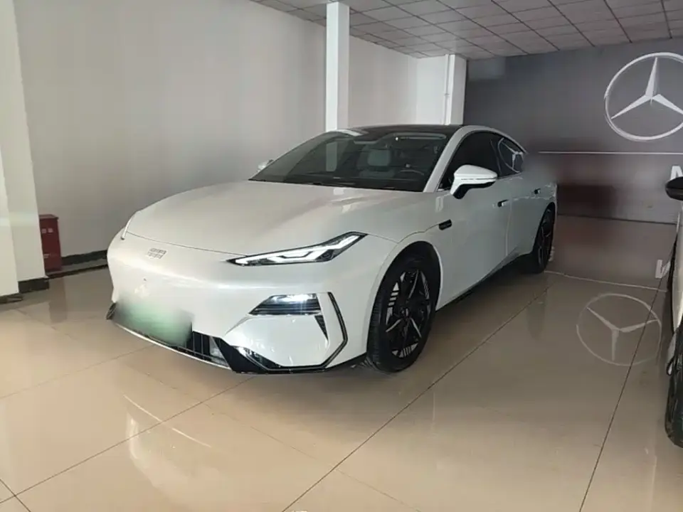 Geely Galaxy Galaxy E8 Model 550km RWD Soaring Dragon Edition 2024