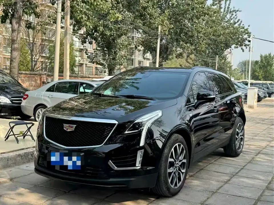 Cadillac XT5 2.0T AWD Luxury (Hummingbird Edition) 2023