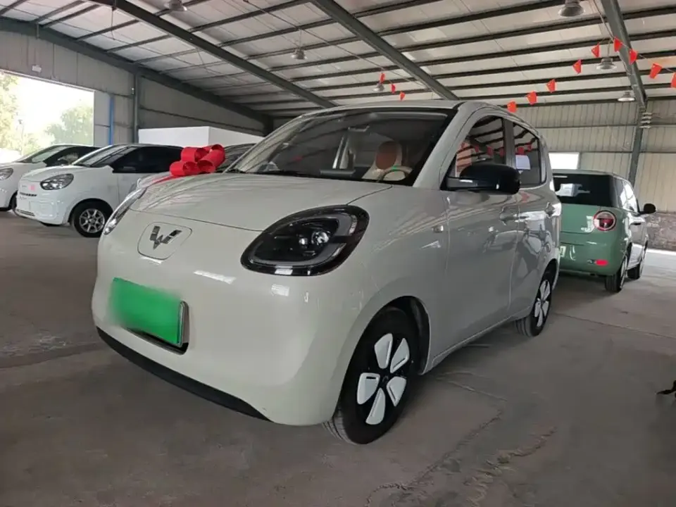 Wuling Motors Hongguang MINIEV 4-Door Advanced 2025