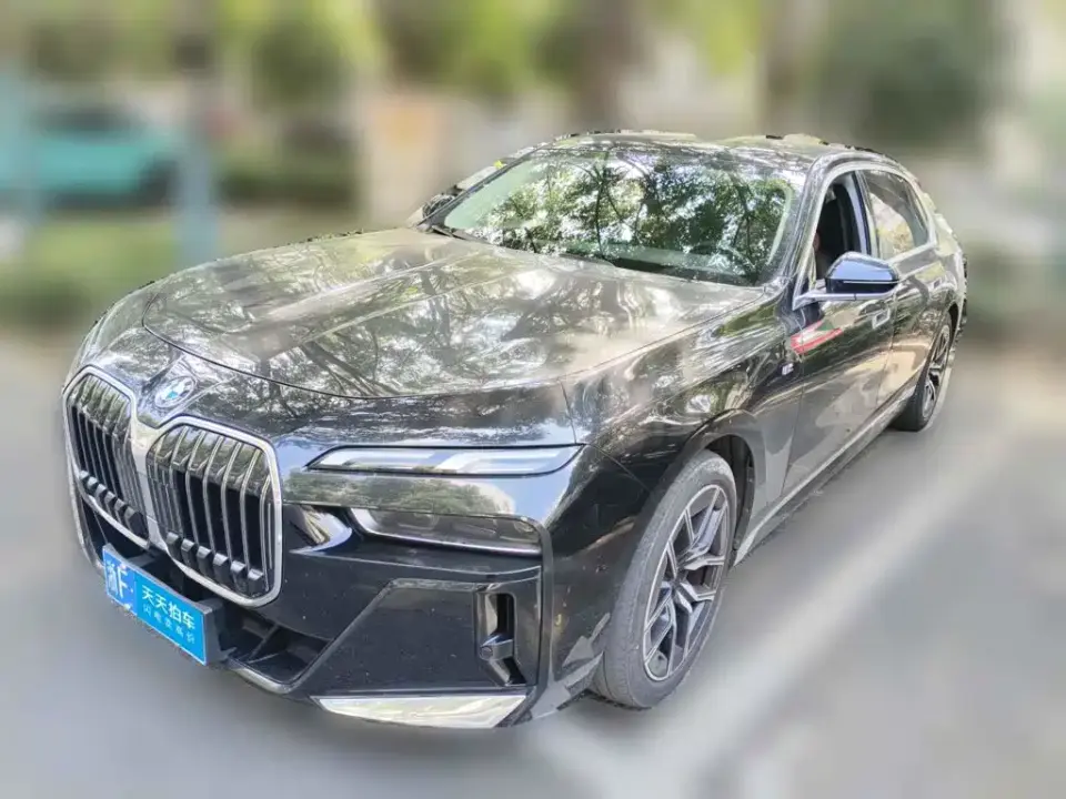 BMW 7 Series Model 735Li M Sport Package 2023