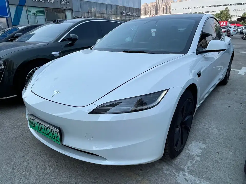 Tesla Model 3 Long Range All-Wheel Drive 2024