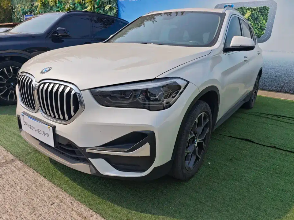 BMW X1 sDrive25Li Leading 2021