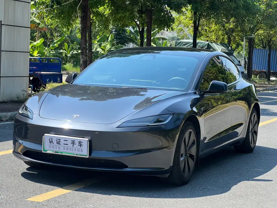 Tesla Model 3 Long Range All-Wheel Drive 2024