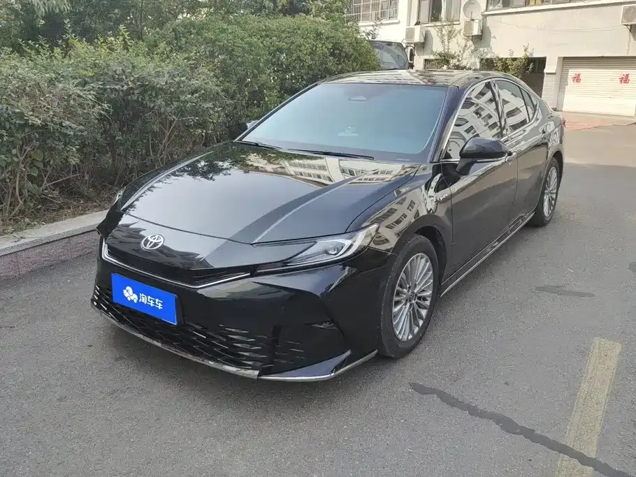 Toyota Camry Hybrid 2.0HGVP Luxury Edition 2024