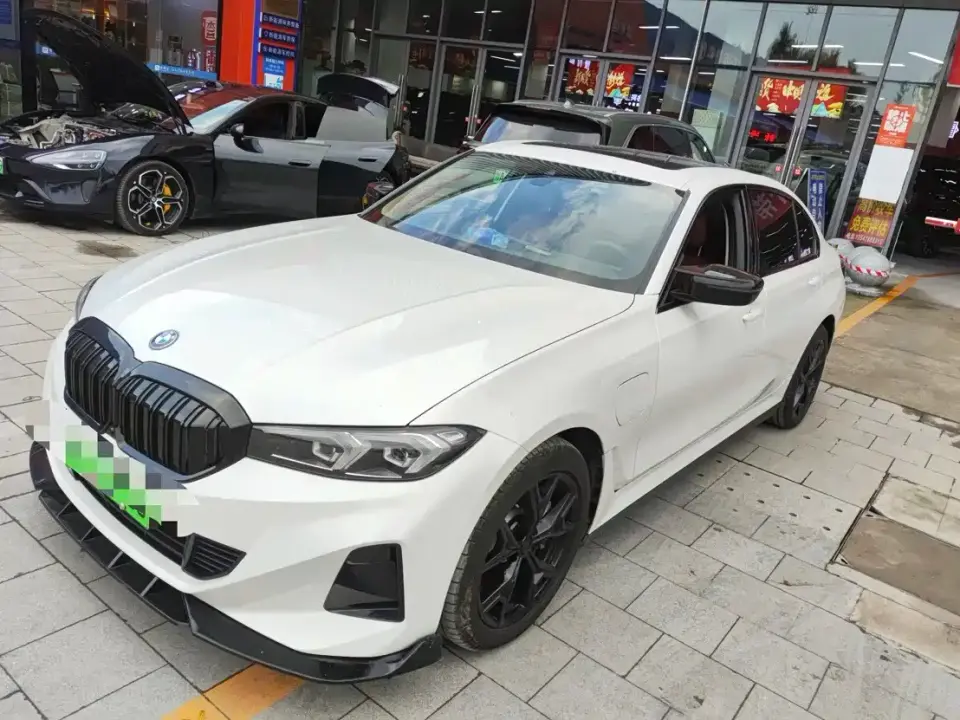 BMW i3 eDrive 35 L 2025