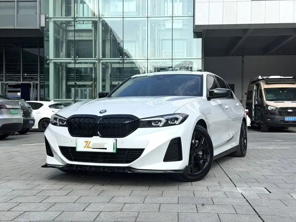 BMW i3 eDrive 35 L 2024