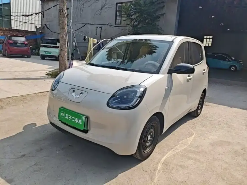 Wuling Motors Hongguang MINIEV 4-Door Advanced 2025