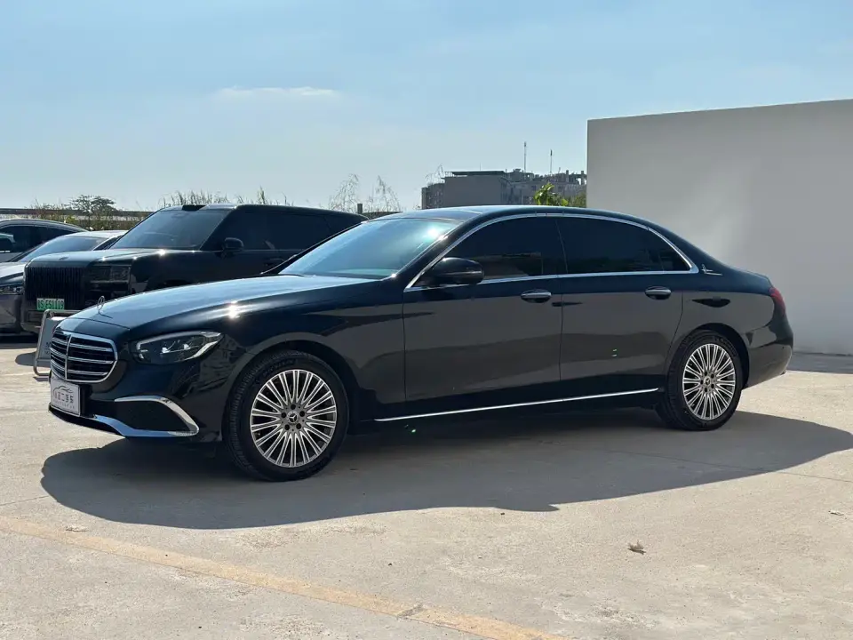 Mercedes-Benz E-Class Facelift E 300 L Luxury Style 2022
