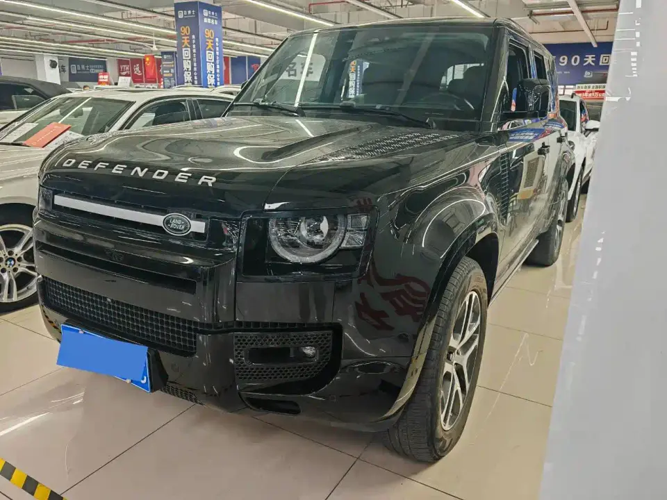 Land Rover Defender 110 3.0T P400 XS 2024