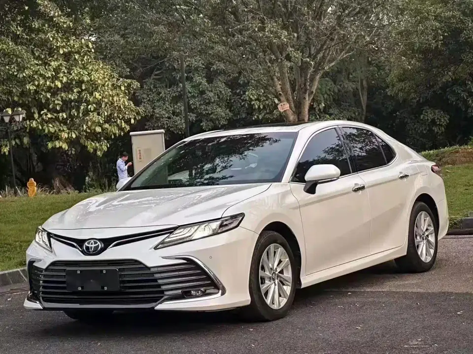 Toyota Camry 2.0G Luxury Edition 2022