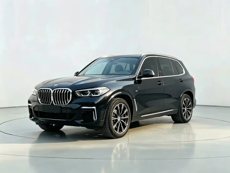 BMW X5 xDrive 30Li Premium M Sport Package 2022