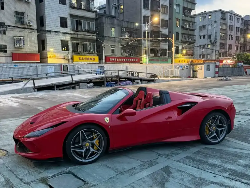 Ferrari F8 Spider 3.9T V8 2022