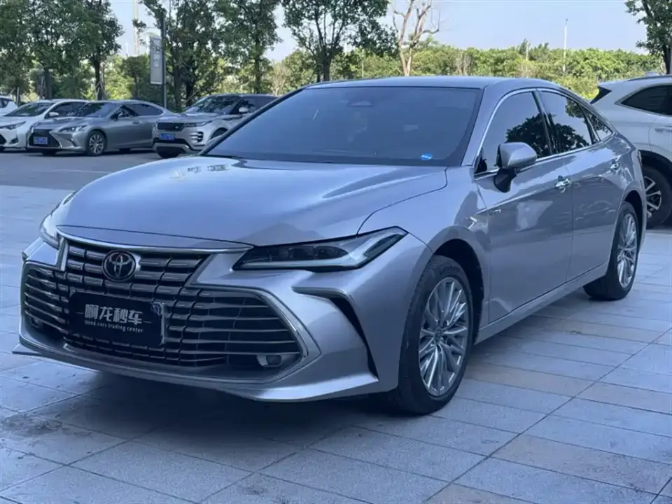 Toyota Avalon Hybrid 2.0L Luxury Edition 2026
