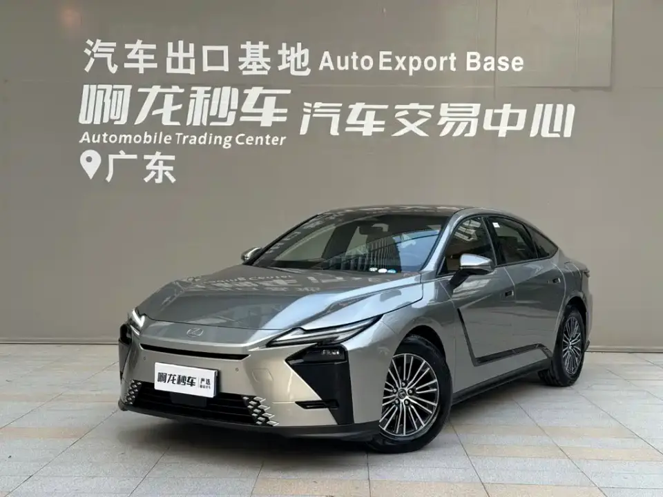 Lexus ES Model 300h Base Version 2026