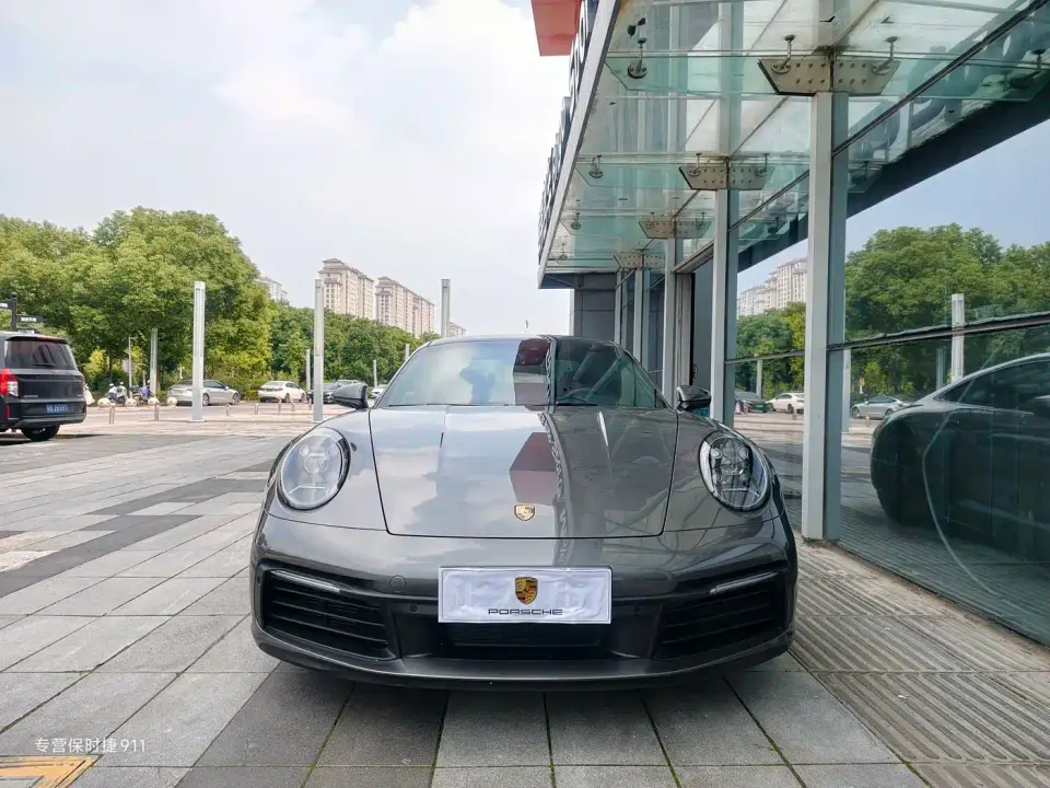 Porsche 911 Carrera 3.0T 2021