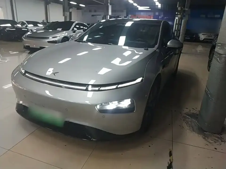 XPeng P7 Model 670E 2020