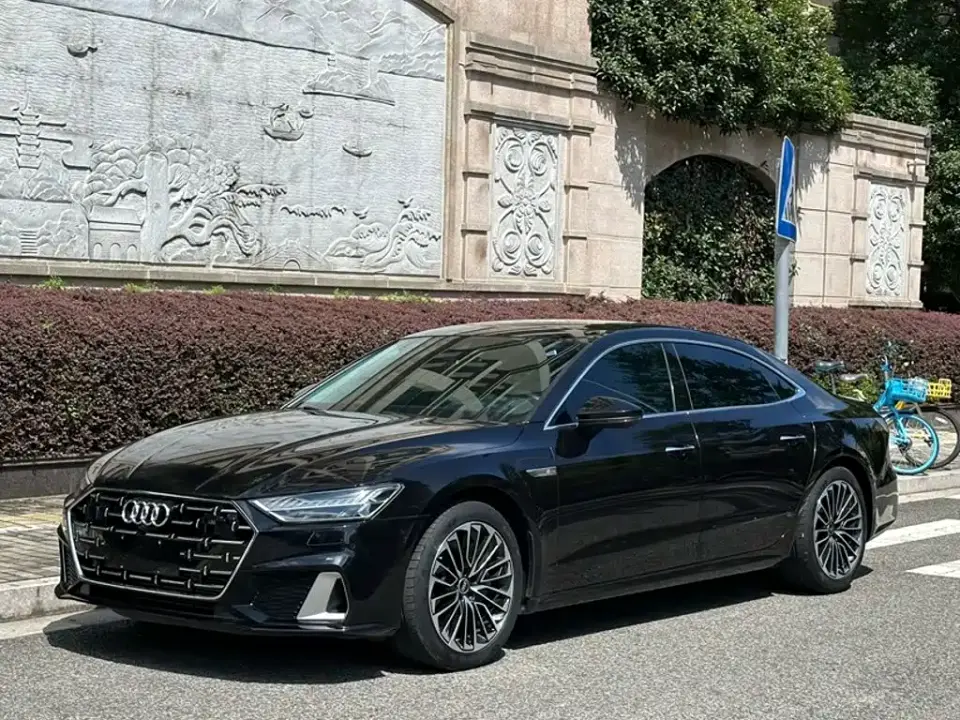 Audi A7L 45 TFSI Luxury 2024