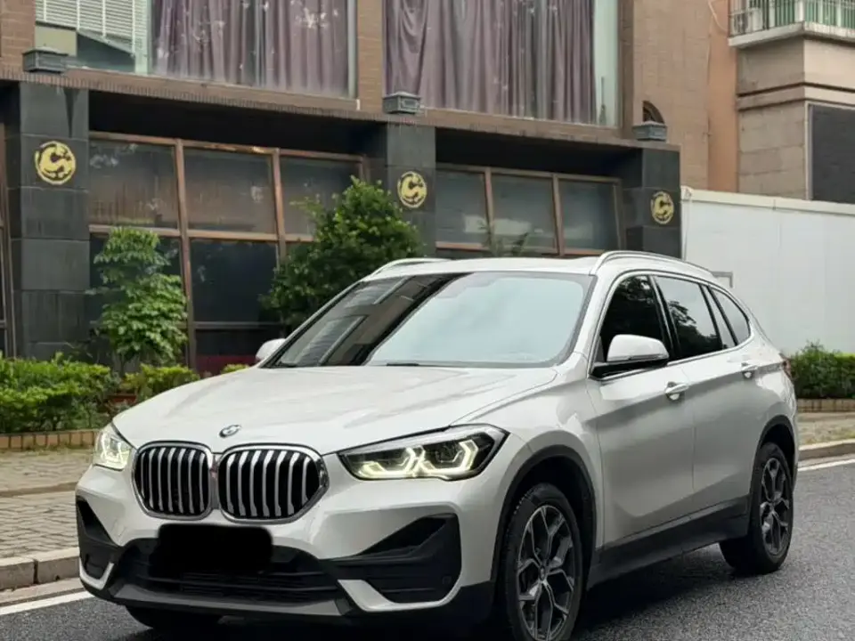 BMW X1 sDrive25Li Leading 2022