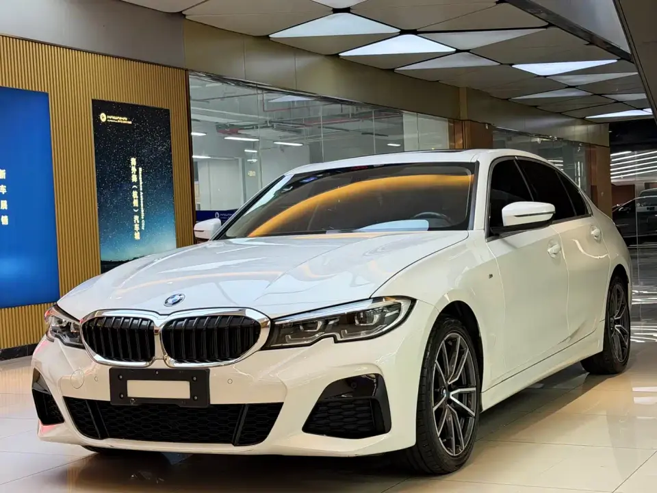 BMW 3 Series 325i M Sport Package 2021