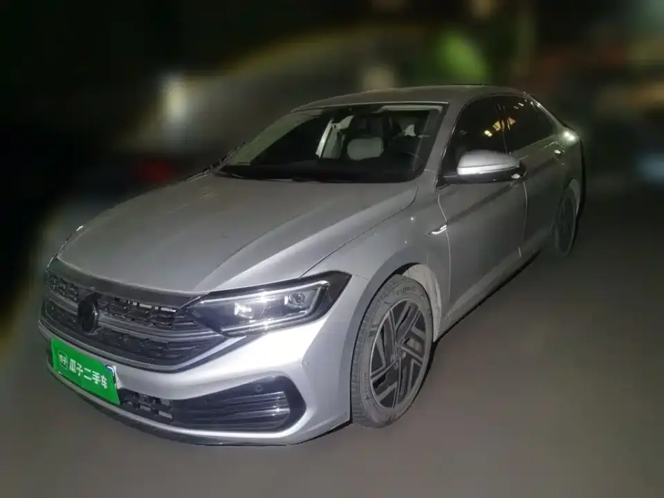 Volkswagen Sagitar 300TSI DSG Surpassing Edition 2023