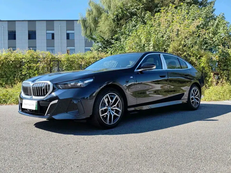 BMW i5 eDrive 35L M Sport Package 2025