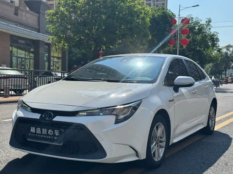 Toyota Levin Dual Hybrid 1.8H E-CVT Leading Edition 2021