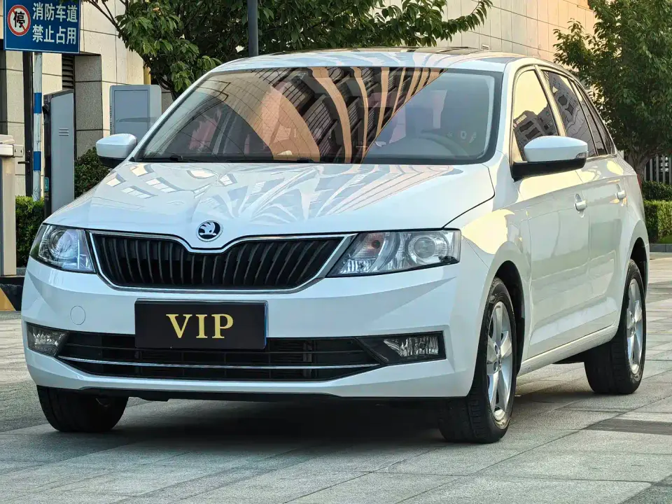 Skoda Rapid Spaceback Facelift 1.5L Automatic Comfort Version China VI 2020