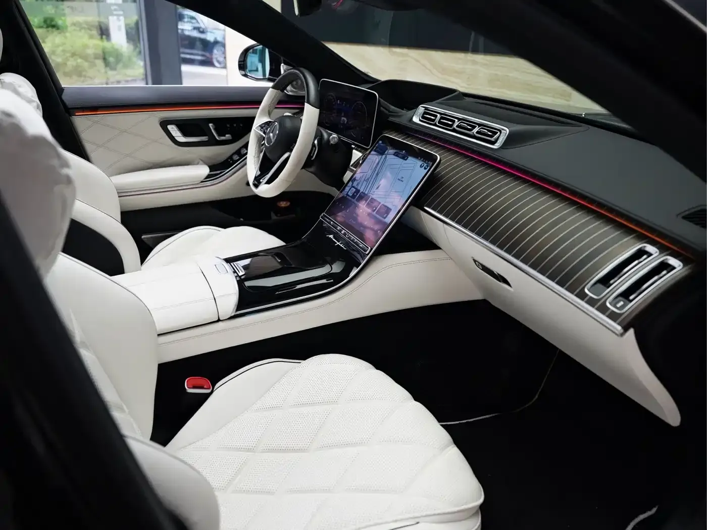 Mercedes-Benz Maybach S-Class S 680 4MATIC 2023 — фото 4