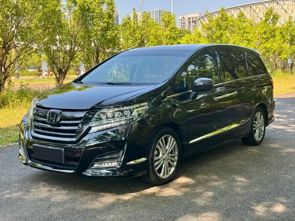 Honda Elysion 2.4L Luxury Edition 2019