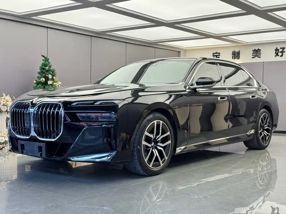BMW 7 Series Model 735Li M Sport Package 2023