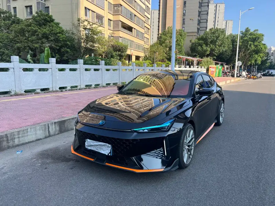 Changan UNI-V 1.5T Deluxe Sport 2024