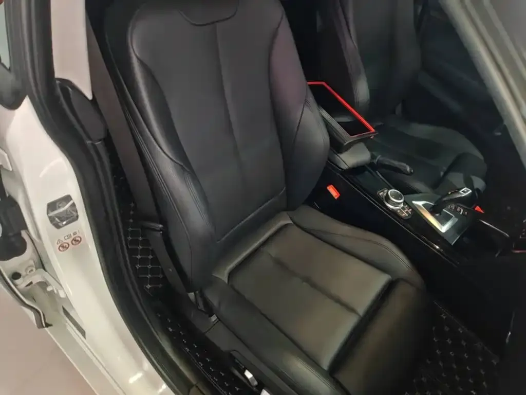 BMW 3 Series GT 320i Fashion Model 2019 — фото 25