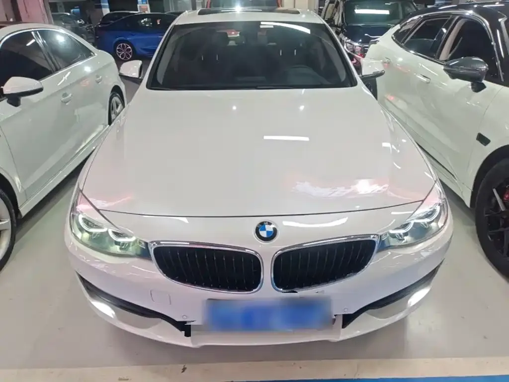 BMW 3 Series GT 320i Fashion Model 2019 — фото 3