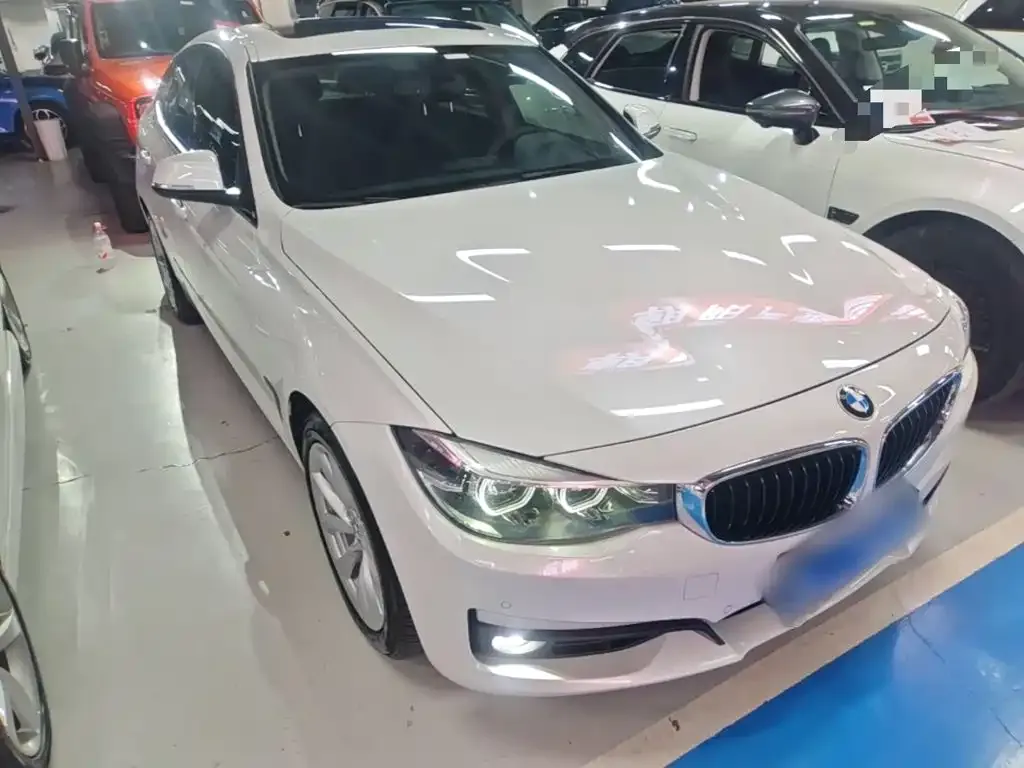 BMW 3 Series GT 320i Fashion Model 2019 — фото 4