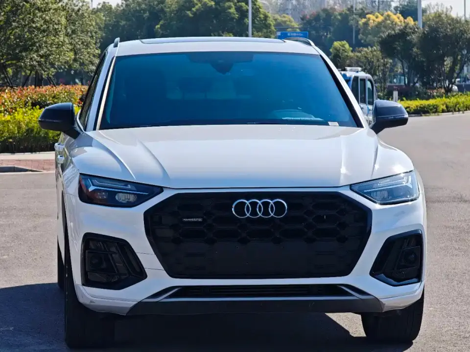 Audi Q5L Model Year Facelift 45th Anniversary Edition 40 TFSI Luxury Dynamic 2026