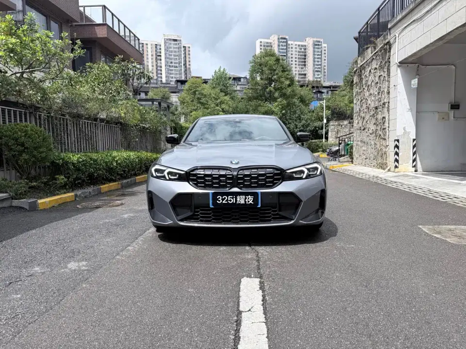 BMW 3 Series 325i M Sport Shadowline Package 2024