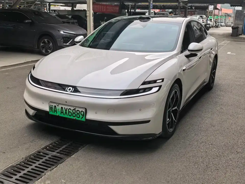 Changan Qiyuan A06 210kW Pure Electric 2025