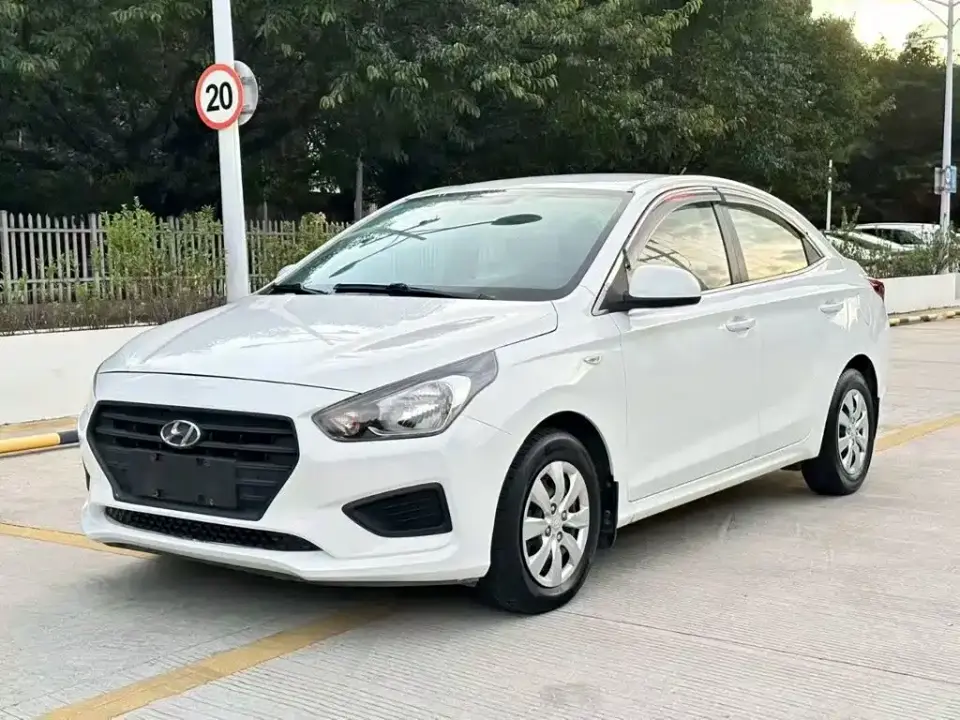 Hyundai Verna 1.4L Manual GLS Colorful Edition 2020