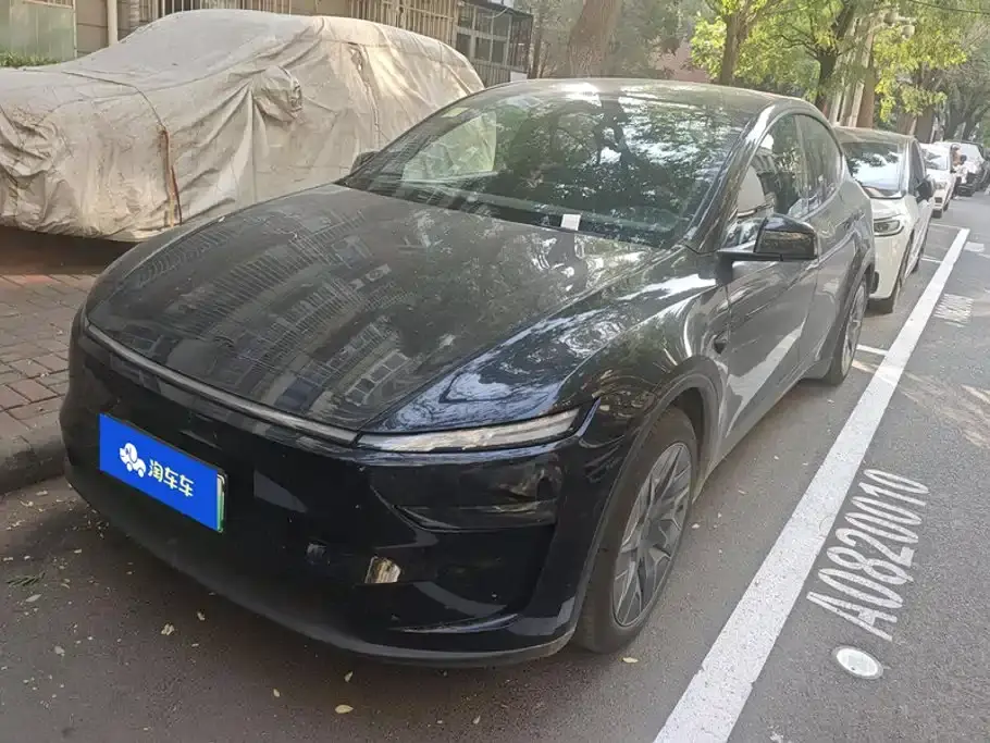 Tesla Model Y L Facelift Long Range AWD 2025