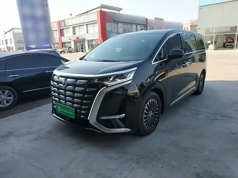 Denza D9 DM-i 980 AWD Prestige 2025