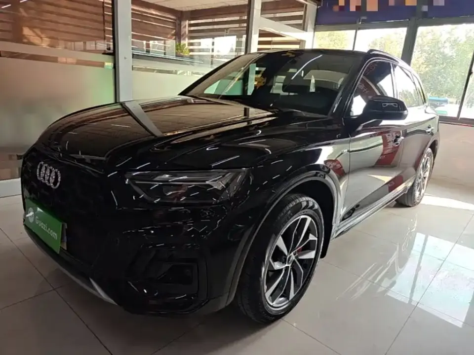 Audi Q5L Model 40 TFSI Luxury Dynamic 2024