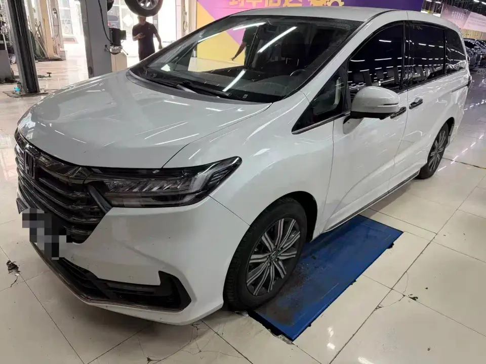 Honda Odyssey 2.0L e:HEV Sharp·Comfort Edition 2024