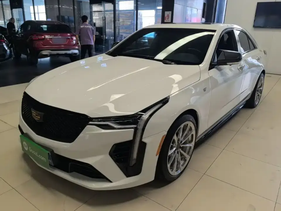 Cadillac CT4 28T Fashion Style 2022