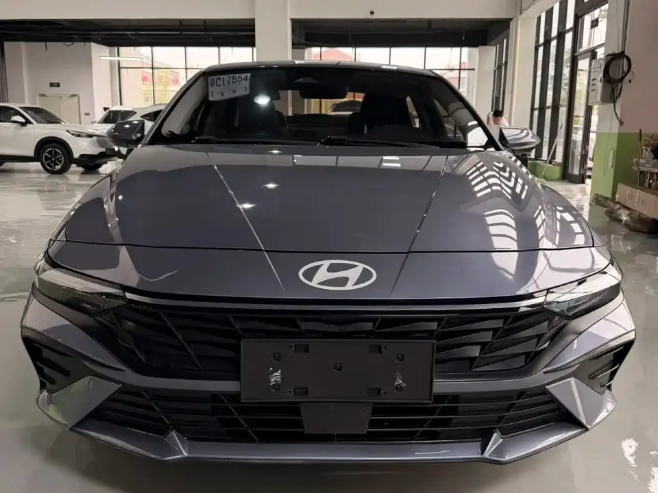 Hyundai Elantra Model 1.5L CVT LUX Premium Edition 2024